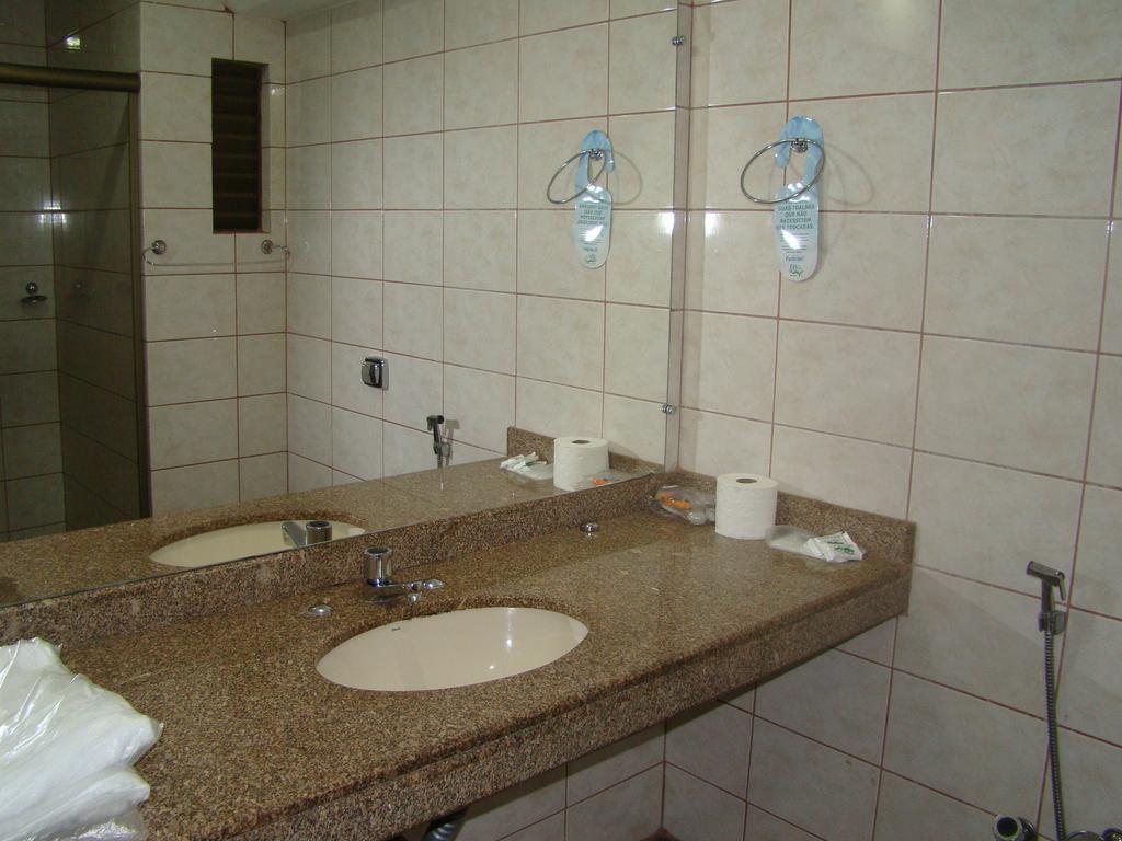 Rios Hotel Rondonopolis Bagian luar foto